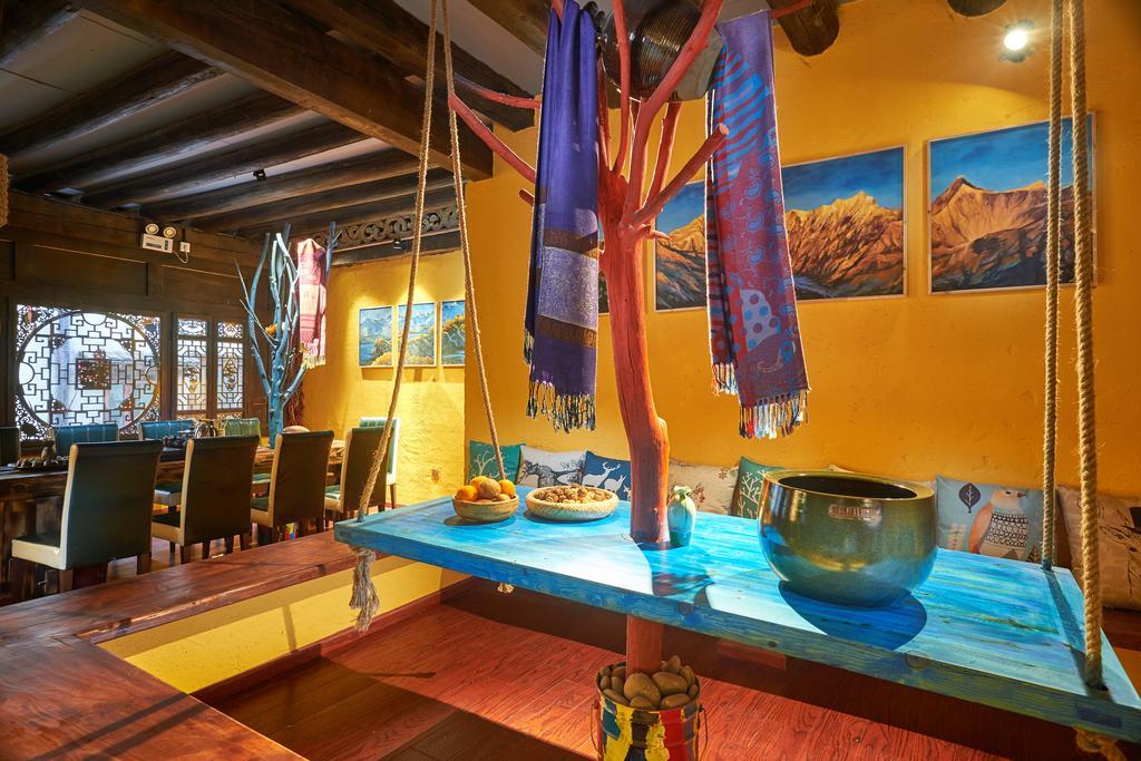 Jiumi Snow Mountain Original Art Hotel Shangri-La Exterior foto