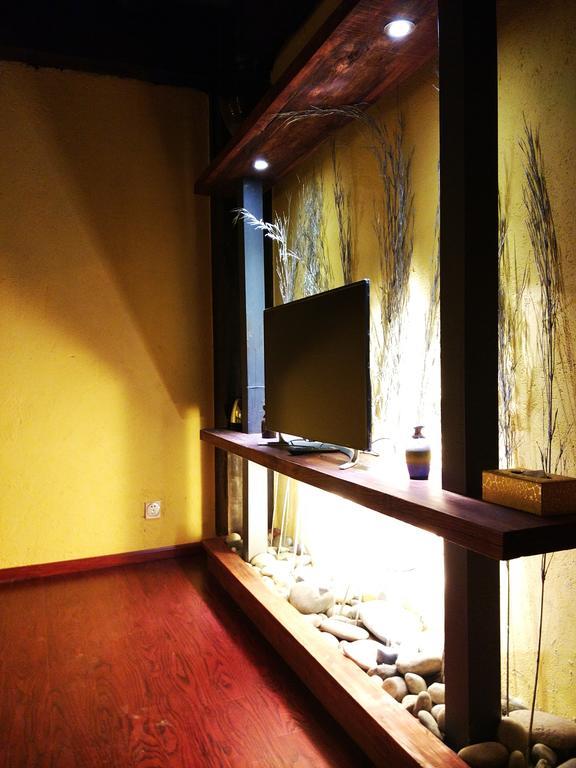 Jiumi Snow Mountain Original Art Hotel Shangri-La Exterior foto